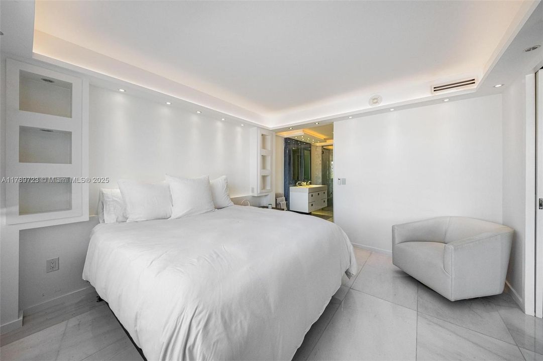 На продажу: $850,000 (2 спален, 3 ванн, 1283 Квадратных фут)