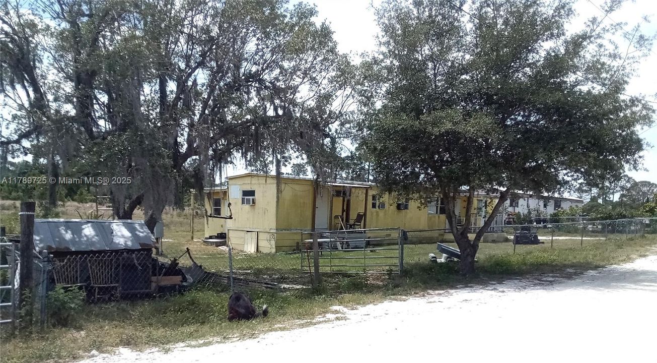 Recently Sold: $144,900 (3 beds, 2 baths, 720 Square Feet)