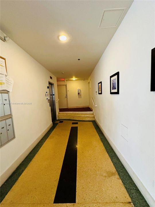 На продажу: $234,900 (1 спален, 1 ванн, 601 Квадратных фут)