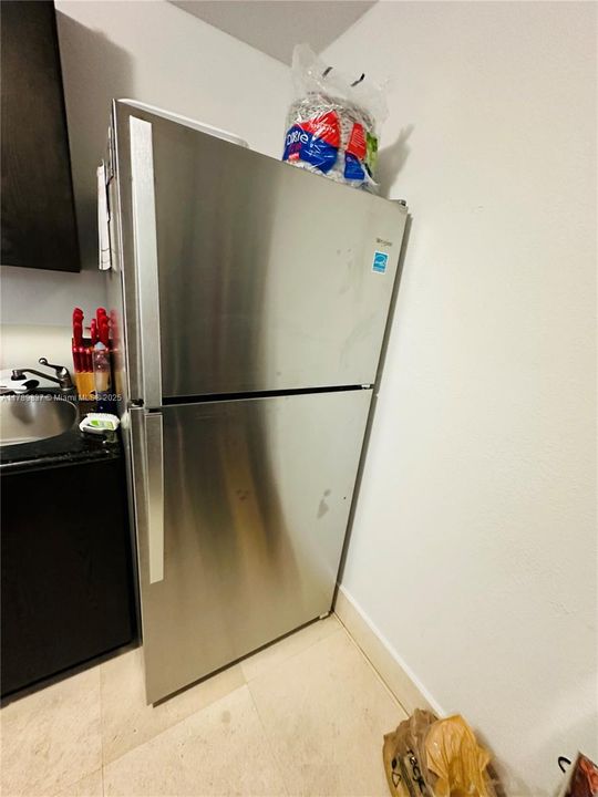 На продажу: $234,900 (1 спален, 1 ванн, 601 Квадратных фут)