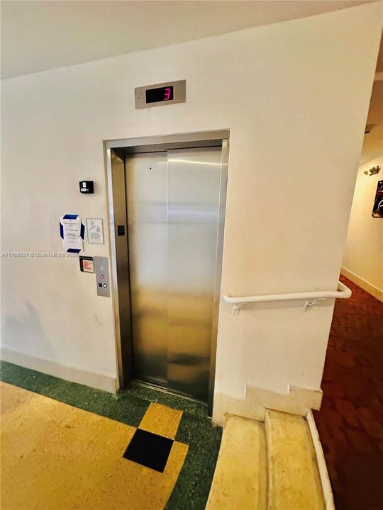 На продажу: $234,900 (1 спален, 1 ванн, 601 Квадратных фут)