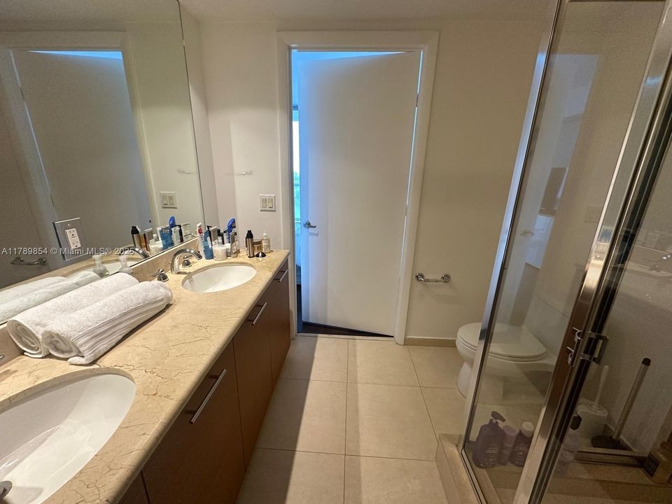 На продажу: $850,000 (2 спален, 2 ванн, 1357 Квадратных фут)