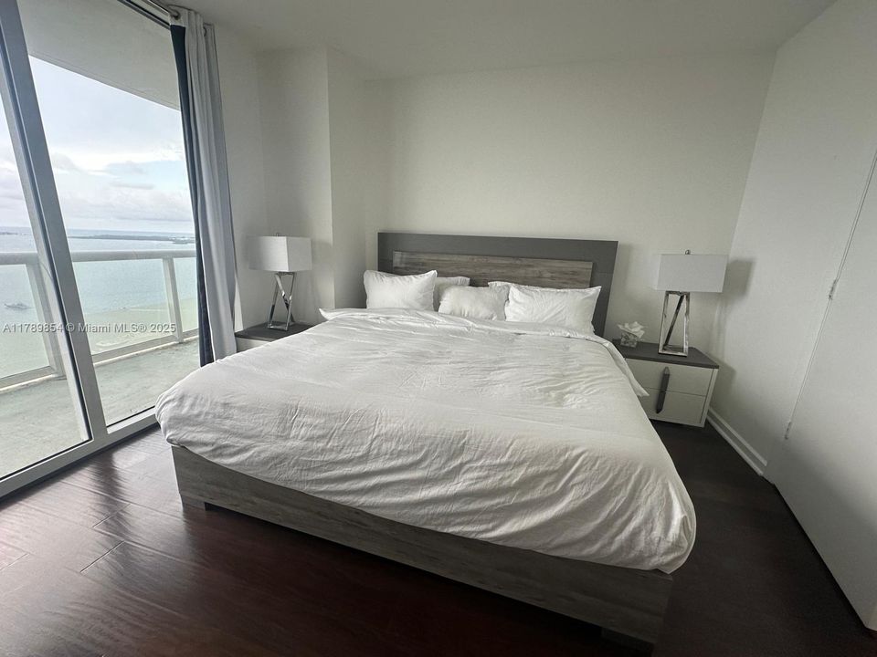 На продажу: $850,000 (2 спален, 2 ванн, 1357 Квадратных фут)