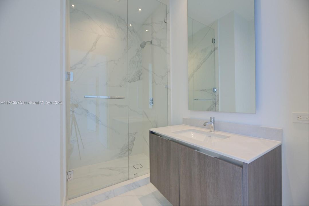 En Venta: $12,900,000 (5 camas, 6 baños, 6524 Pies cuadrados)