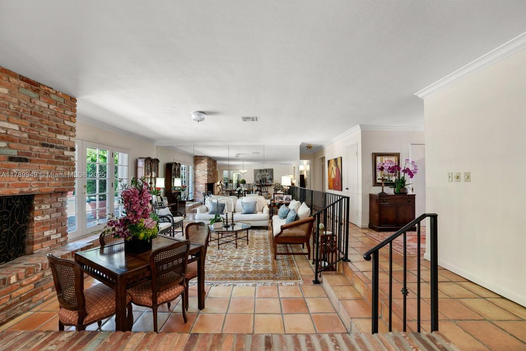 For Sale: $4,500,000 (3 beds, 3 baths, 2927 Square Feet)