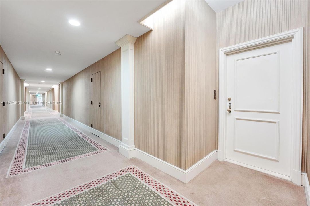 最近售出: $900,000 (2 贝兹, 2 浴室, 1547 平方英尺)