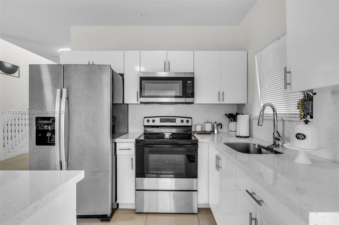 For Sale: $572,999 (4 beds, 2 baths, 1610 Square Feet)