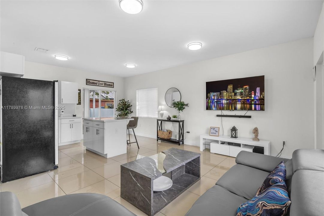 For Sale: $572,999 (4 beds, 2 baths, 1610 Square Feet)