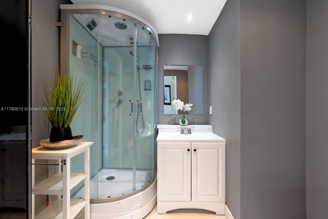 待售: $1,336,000 (2 贝兹, 2 浴室, 1484 平方英尺)