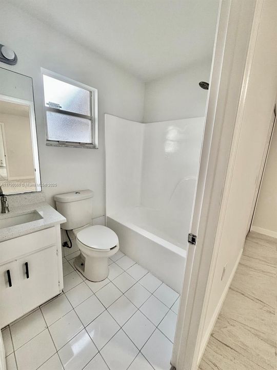 Recently Sold: $330,000 (3 beds, 2 baths, 1132 Square Feet)