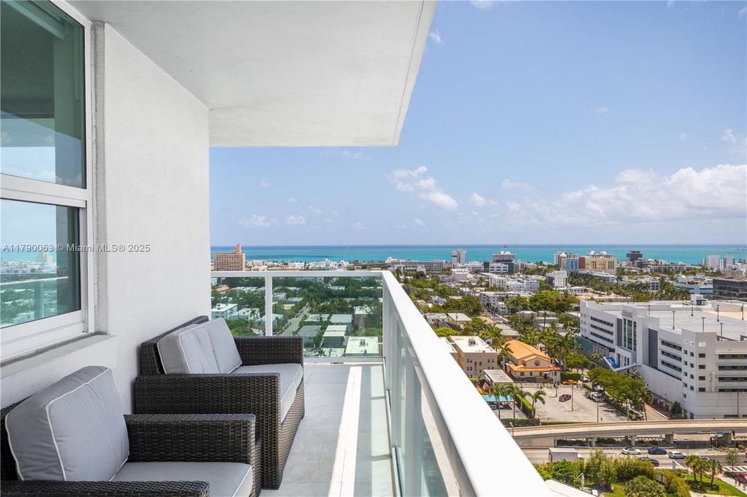 待售: $1,170,000 (2 贝兹, 2 浴室, 1147 平方英尺)