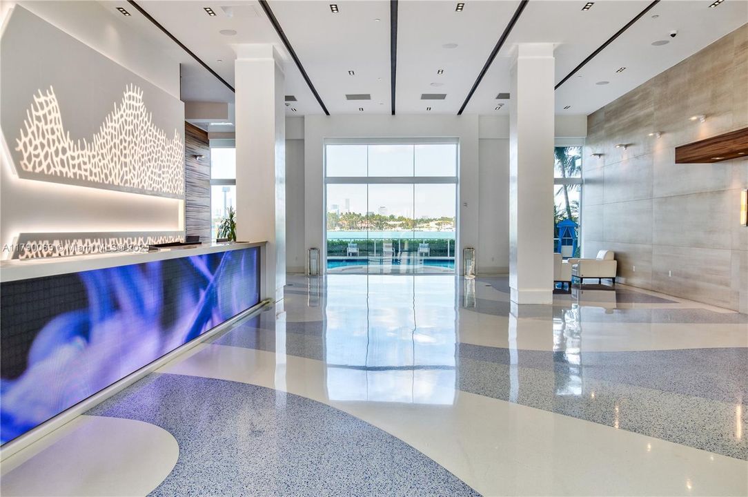 待售: $1,170,000 (2 贝兹, 2 浴室, 1147 平方英尺)