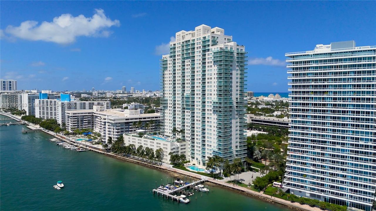 待售: $1,170,000 (2 贝兹, 2 浴室, 1147 平方英尺)