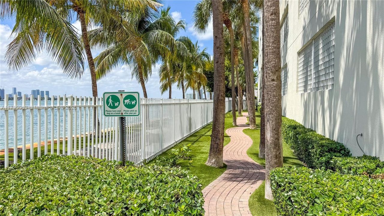 待售: $1,170,000 (2 贝兹, 2 浴室, 1147 平方英尺)