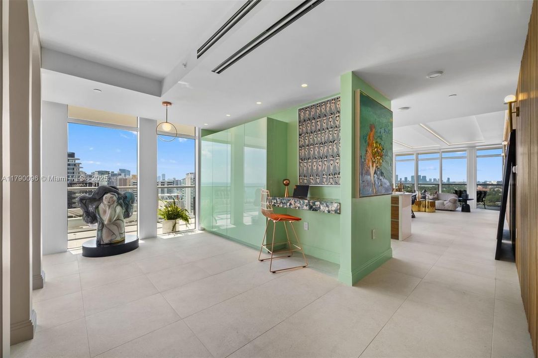 For Sale: $3,600,000 (2 beds, 2 baths, 1621 Square Feet)