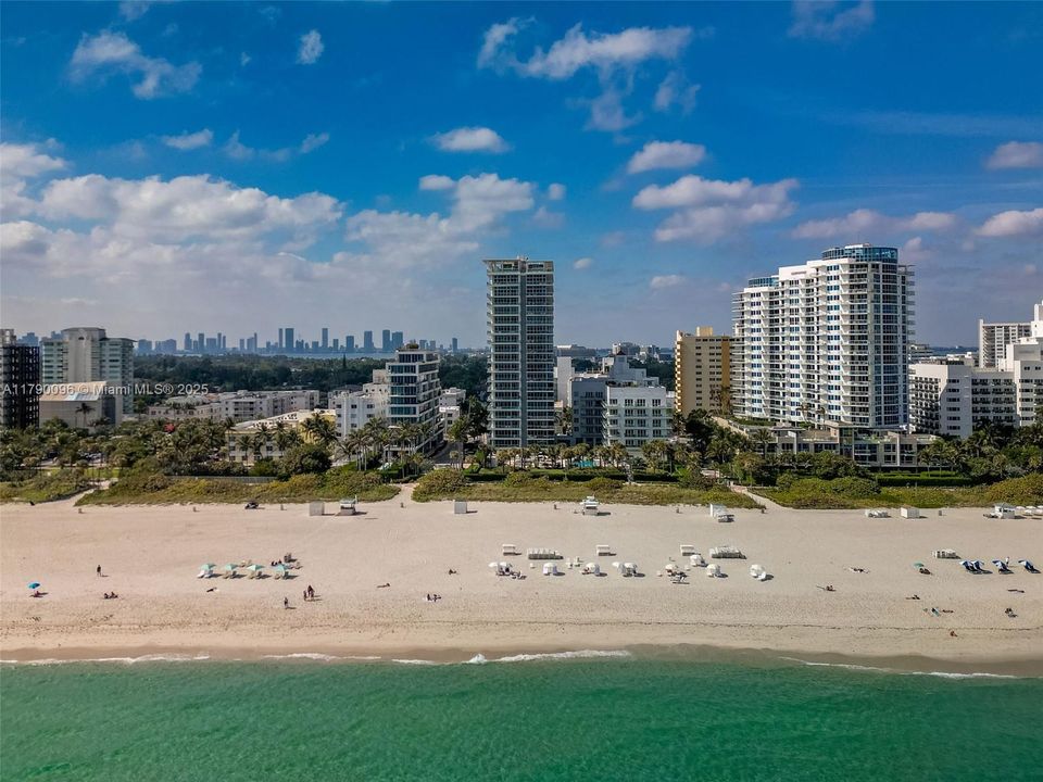 For Sale: $3,600,000 (2 beds, 2 baths, 1621 Square Feet)