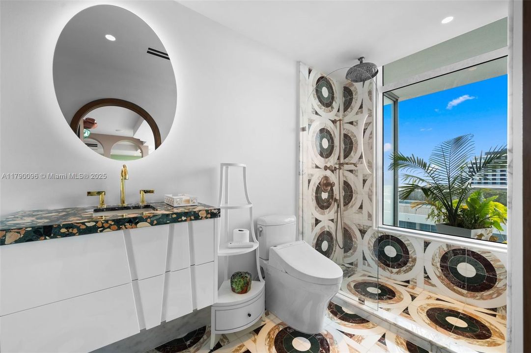 For Sale: $3,600,000 (2 beds, 2 baths, 1621 Square Feet)