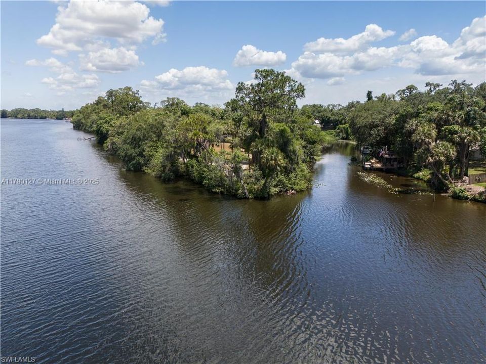 2920 FORT DENAUD RDLABELLE, FL 33935