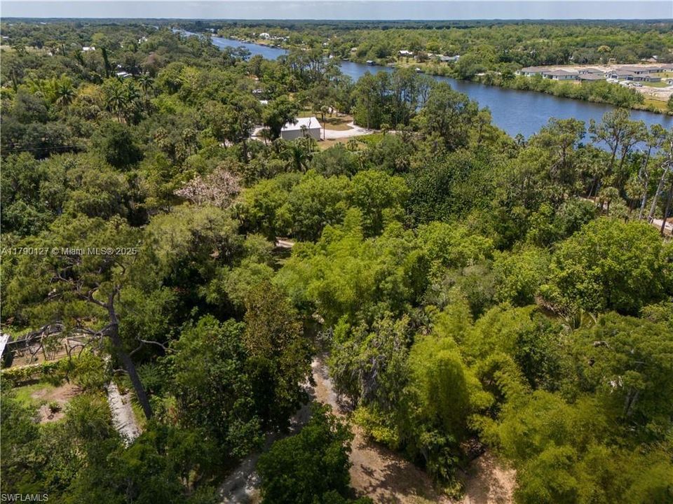 2920 FORT DENAUD RDLABELLE, FL 33935