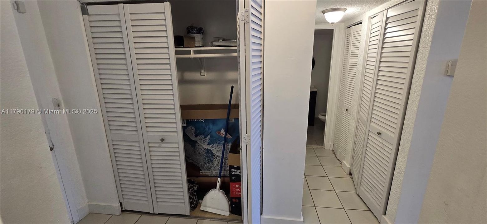 Vendido Recientemente: $178,000 (1 camas, 1 baños, 880 Pies cuadrados)