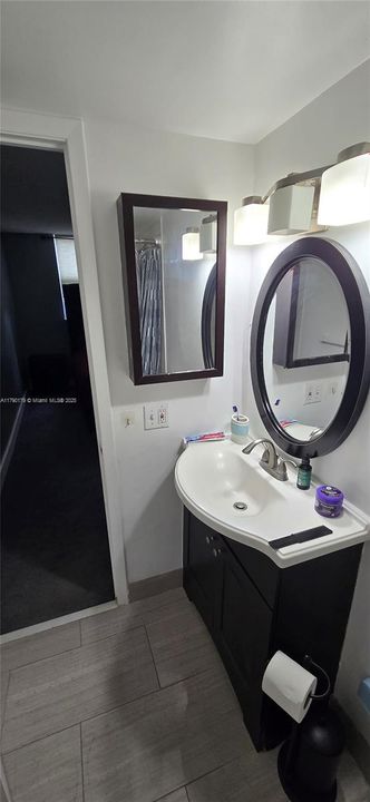 Vendido Recientemente: $178,000 (1 camas, 1 baños, 880 Pies cuadrados)