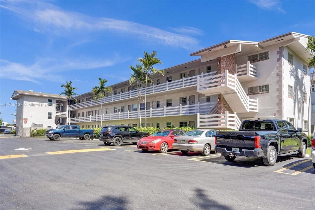 Recently Sold: $150,000 (1 beds, 1 baths, 720 Square Feet)