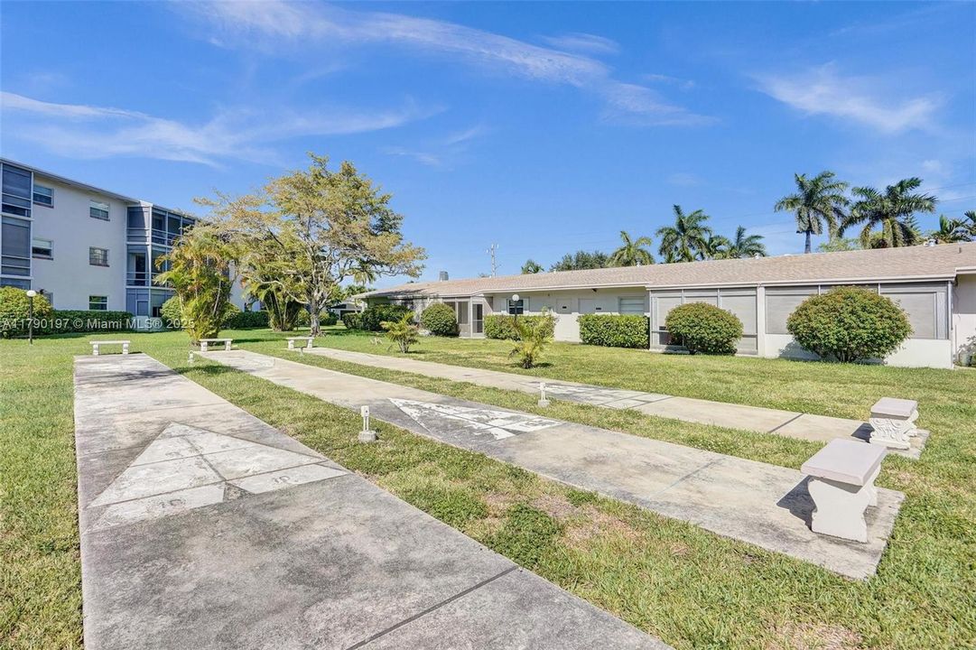 Recently Sold: $150,000 (1 beds, 1 baths, 720 Square Feet)