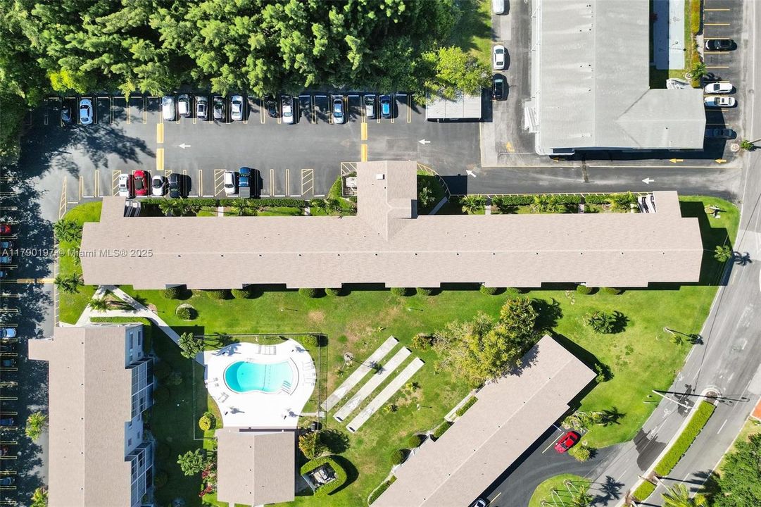 Recently Sold: $150,000 (1 beds, 1 baths, 720 Square Feet)