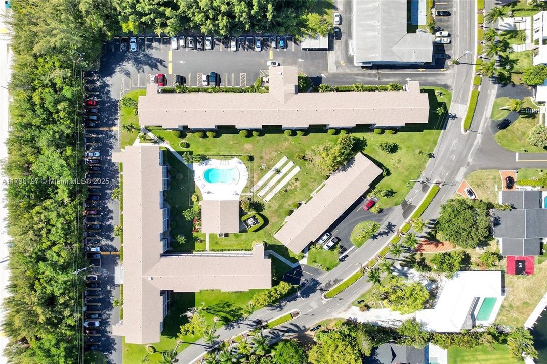 Recently Sold: $150,000 (1 beds, 1 baths, 720 Square Feet)