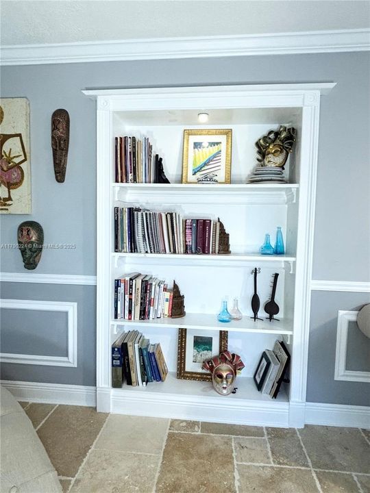 Vendido Recientemente: $1,850,000 (4 camas, 5 baños, 3253 Pies cuadrados)