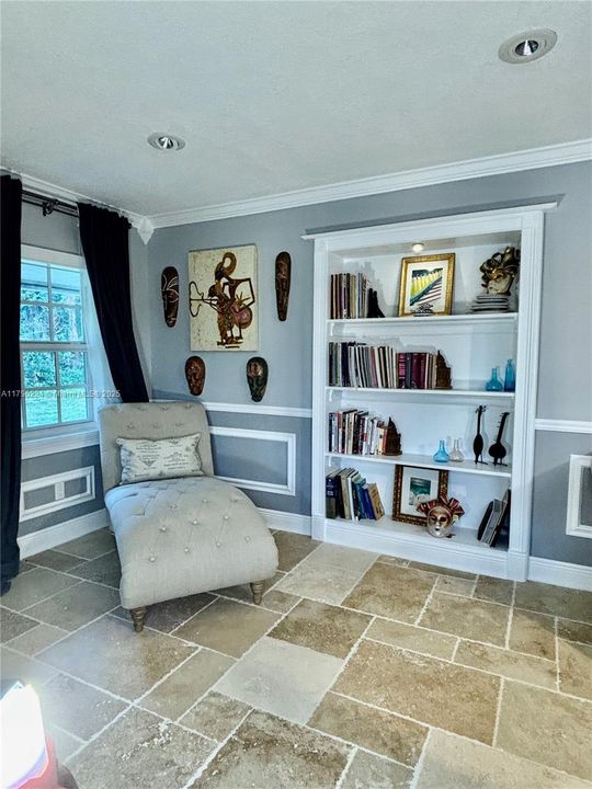 Vendido Recientemente: $1,850,000 (4 camas, 5 baños, 3253 Pies cuadrados)