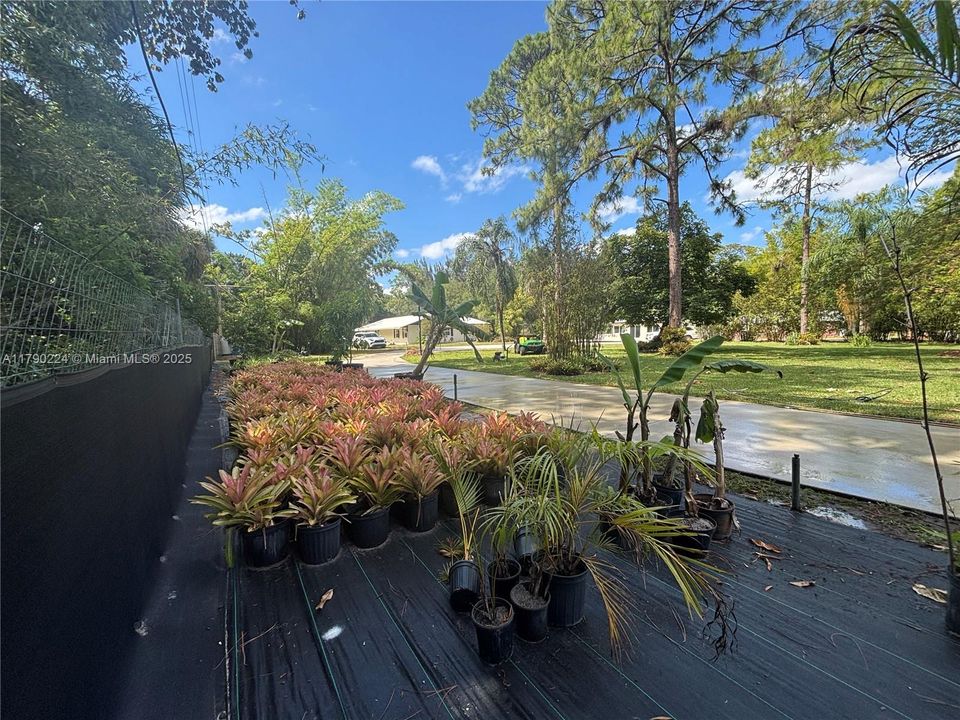 Vendido Recientemente: $1,850,000 (4 camas, 5 baños, 3253 Pies cuadrados)