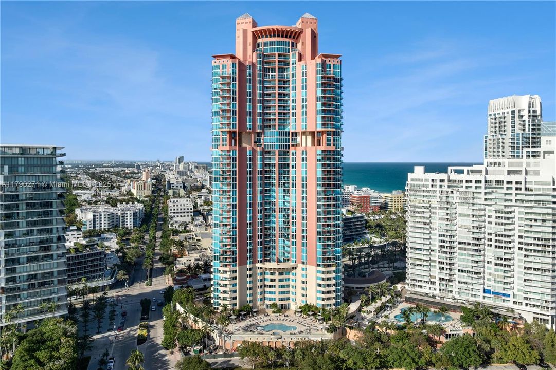 For Sale: $2,150,000 (3 beds, 2 baths, 2340 Square Feet)