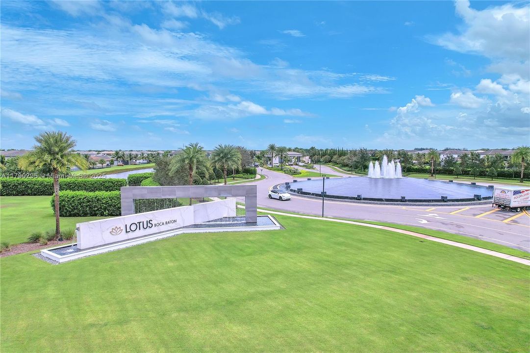 最近售出: $2,975,000 (5 贝兹, 7 浴室, 4484 平方英尺)