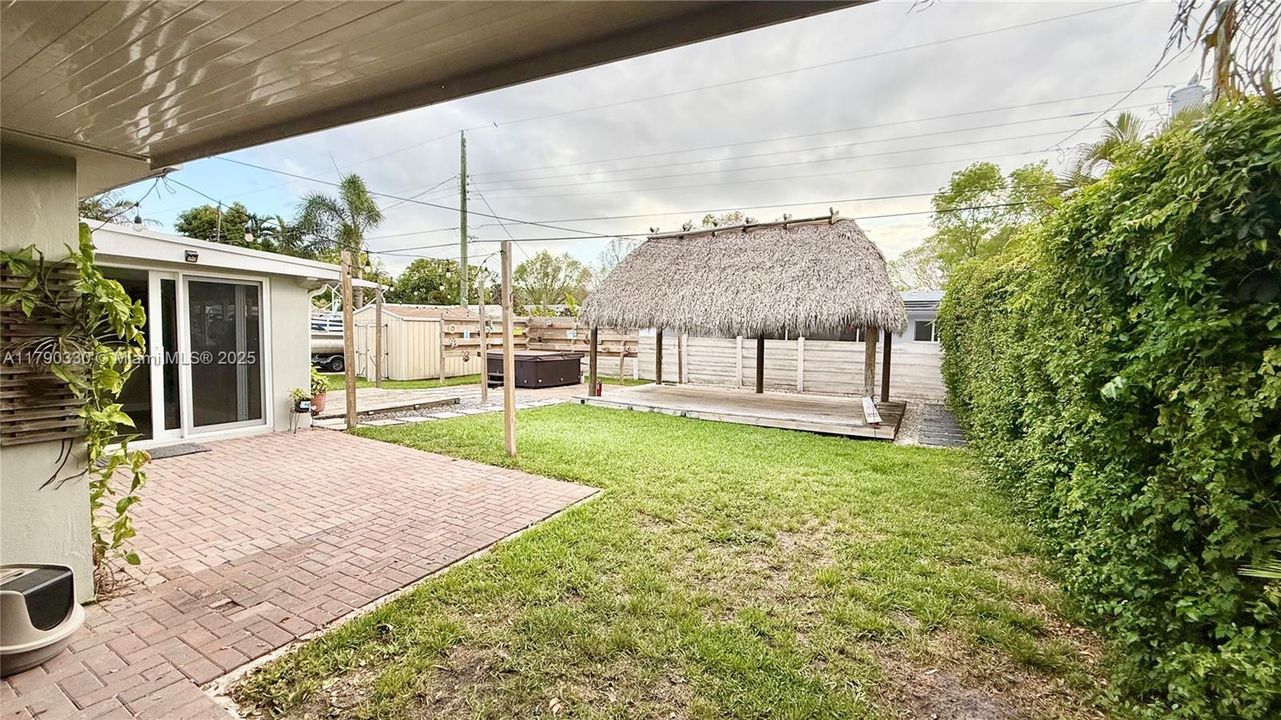 Activo con contrato: $550,000 (2 camas, 2 baños, 1089 Pies cuadrados)