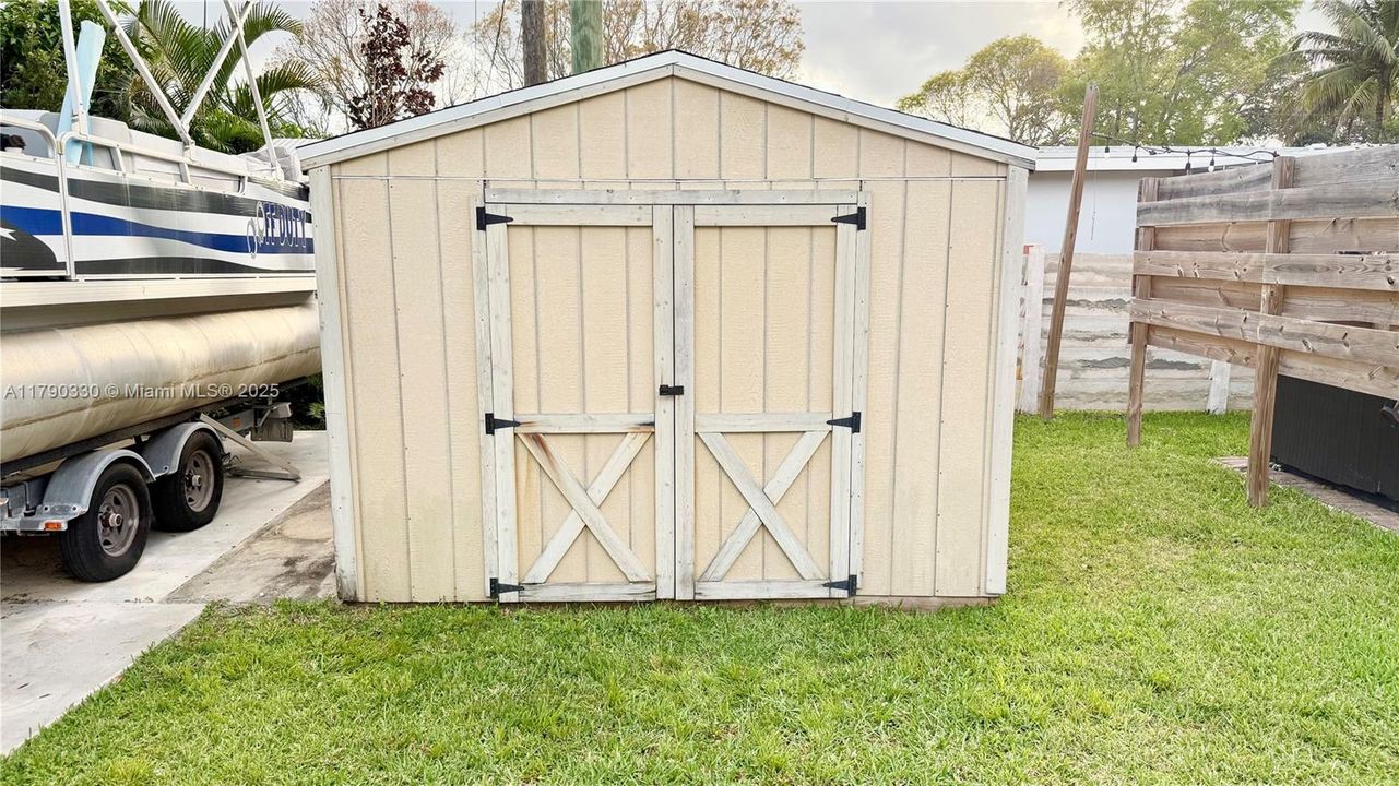 Activo con contrato: $550,000 (2 camas, 2 baños, 1089 Pies cuadrados)