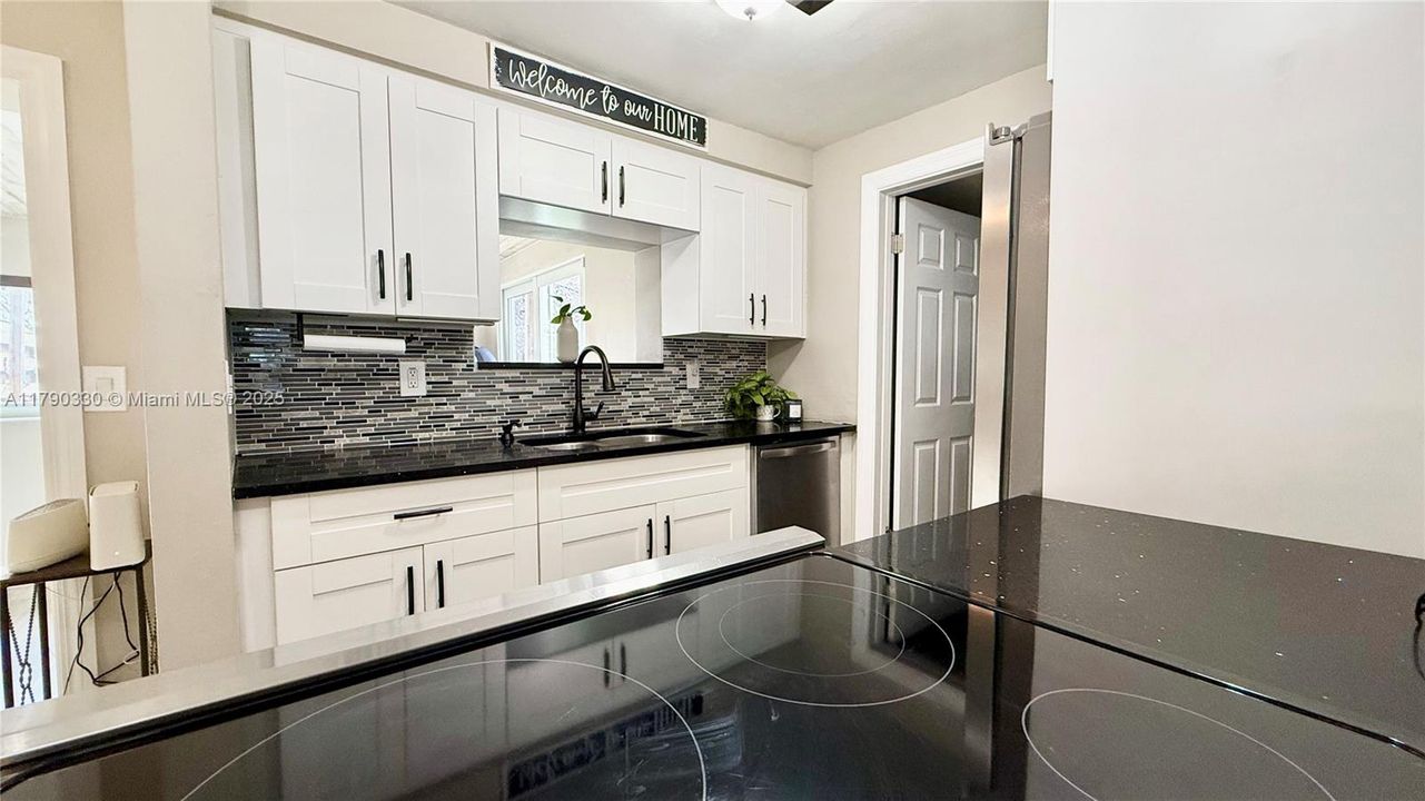 Activo con contrato: $550,000 (2 camas, 2 baños, 1089 Pies cuadrados)