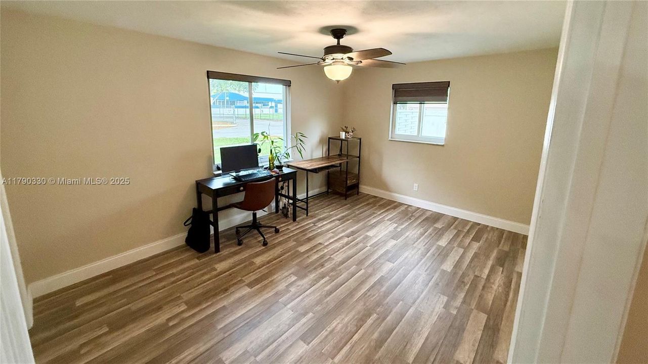 Activo con contrato: $550,000 (2 camas, 2 baños, 1089 Pies cuadrados)