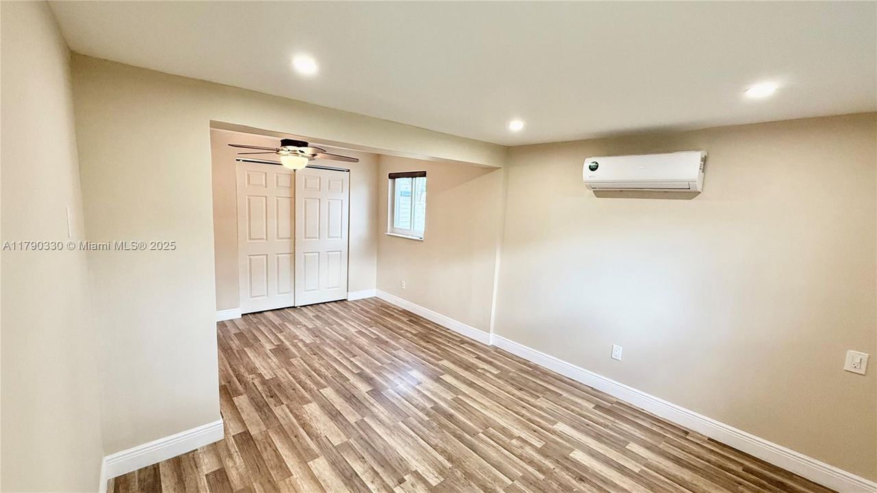 Activo con contrato: $550,000 (2 camas, 2 baños, 1089 Pies cuadrados)