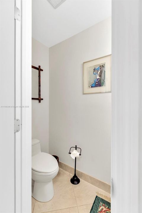 Недавно продано: $935,000 (5 спален, 3 ванн, 3617 Квадратных фут)