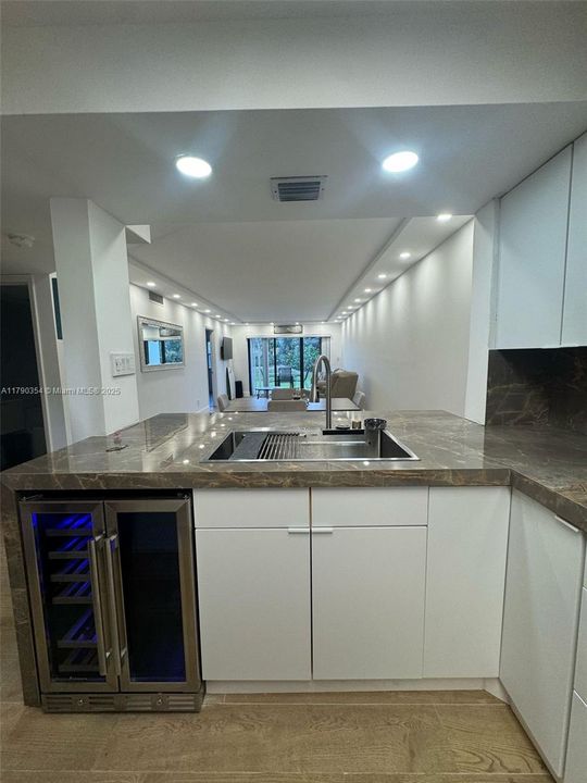 Recently Rented: $2,000 (2 beds, 2 baths, 1197 Square Feet)