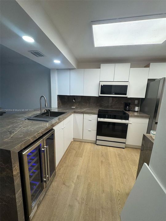 Recently Rented: $2,000 (2 beds, 2 baths, 1197 Square Feet)
