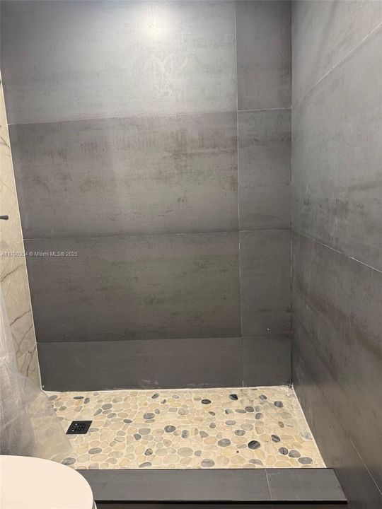 Recently Rented: $2,000 (2 beds, 2 baths, 1197 Square Feet)