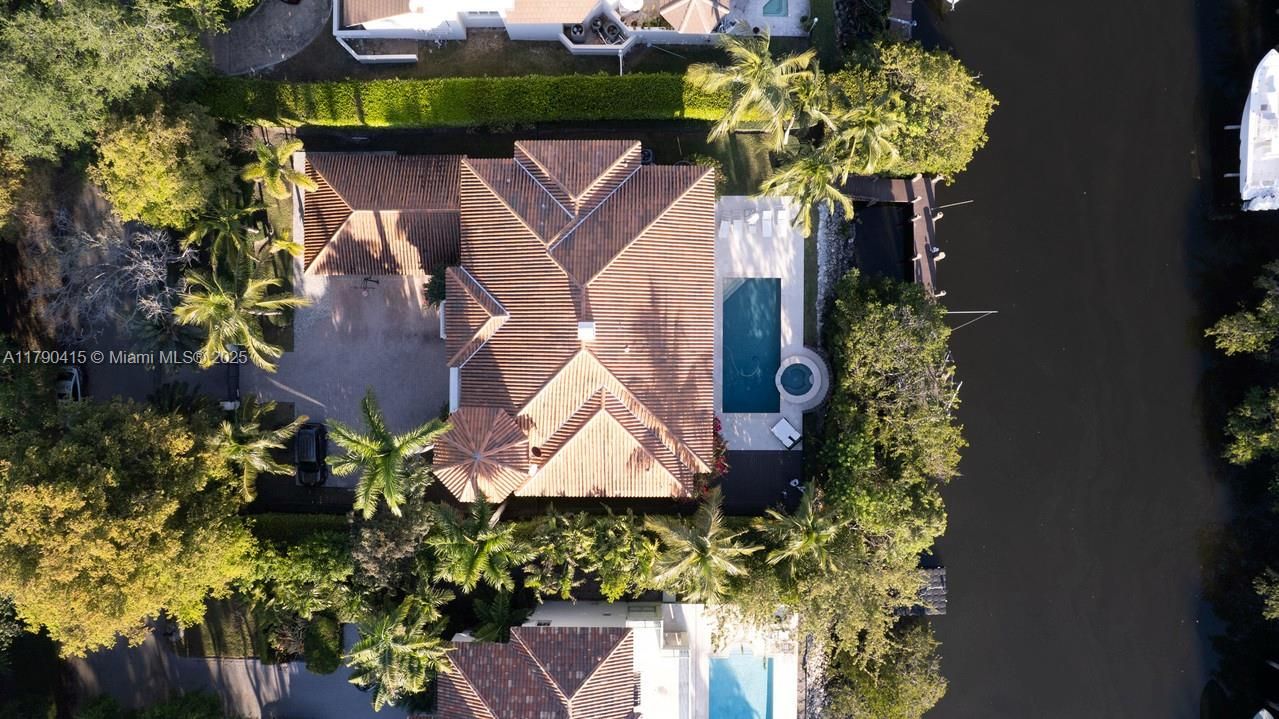 待售: $11,395,000 (5 贝兹, 5 浴室, 5053 平方英尺)