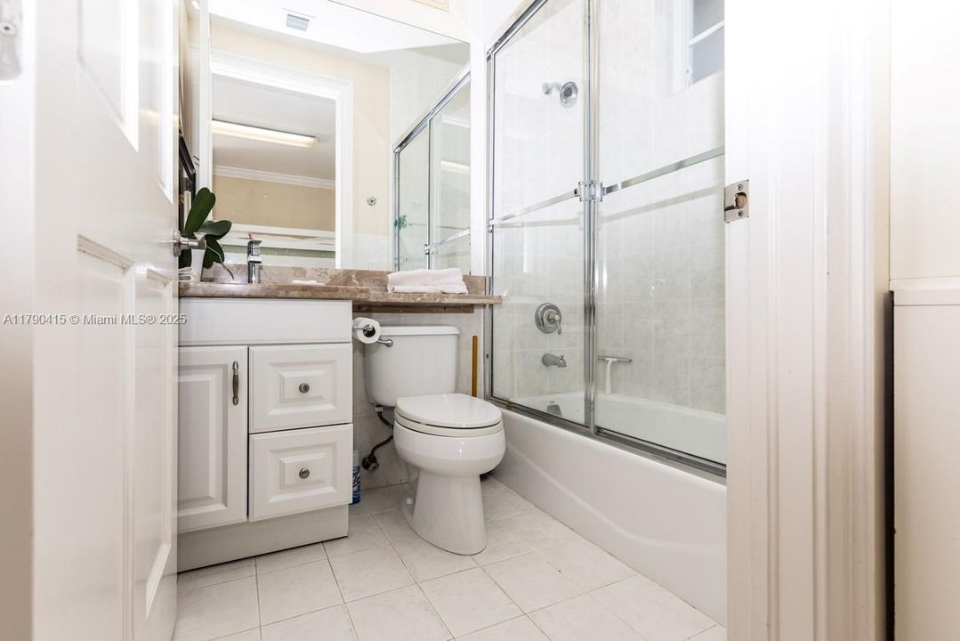 Bathroom for Bedroom 5