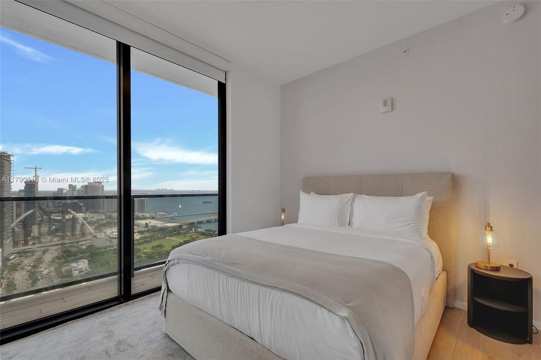 En Venta: $1,099,000 (3 camas, 3 baños, 1150 Pies cuadrados)