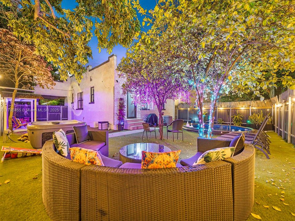 Recently Sold: $775,000 (4 beds, 2 baths, 1356 Square Feet)