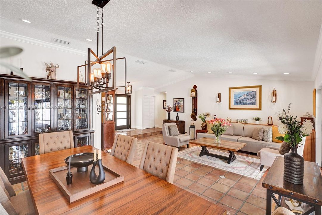 Recently Sold: $935,000 (4 beds, 2 baths, 2485 Square Feet)