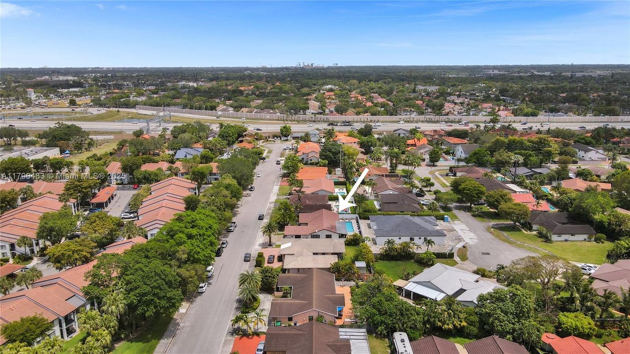 Recently Sold: $935,000 (4 beds, 2 baths, 2485 Square Feet)