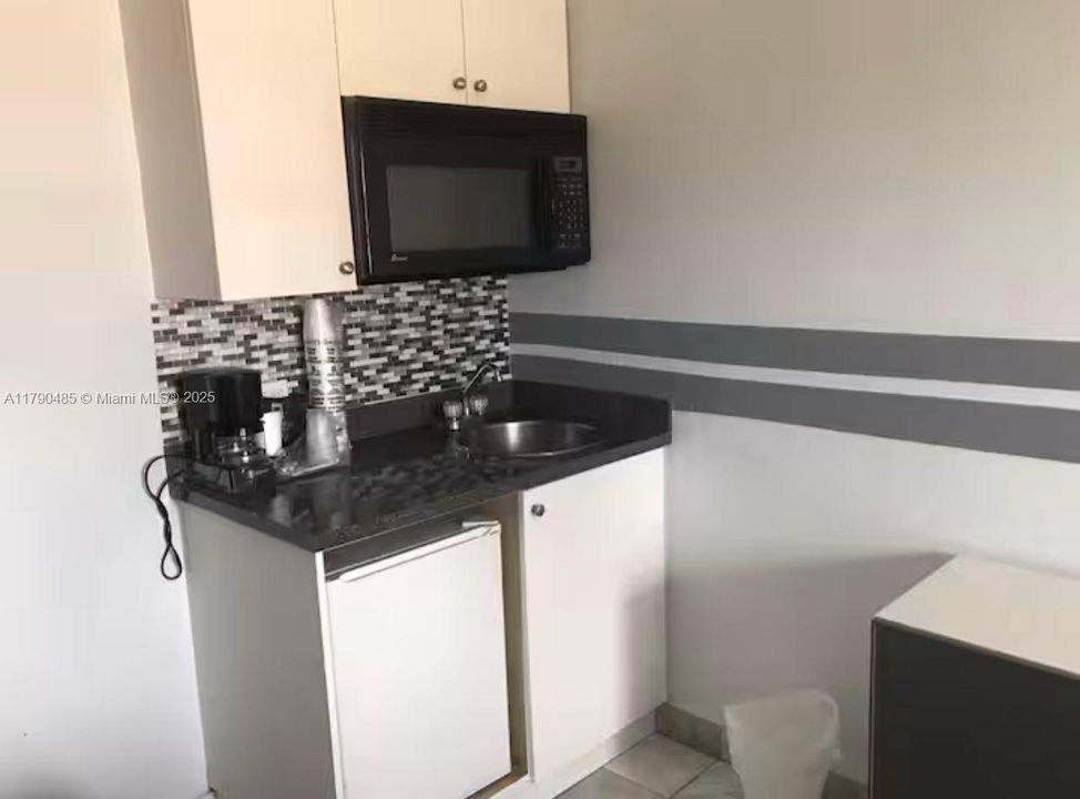 En Venta: $185,000 (0 camas, 1 baños, 270 Pies cuadrados)
